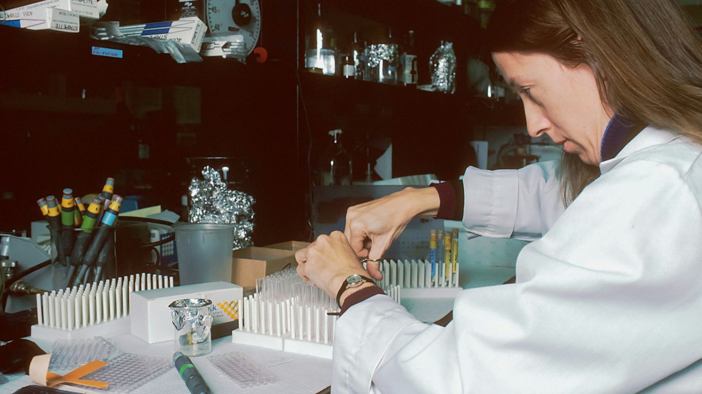 Top Longevity Biomarkers Women Should Track